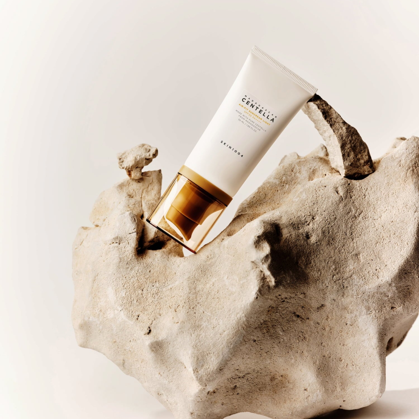 SKIN1004-madagascar-centella-air-fit-suncream-light